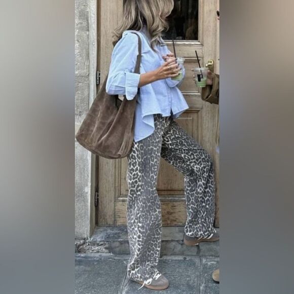 Leopard jeans